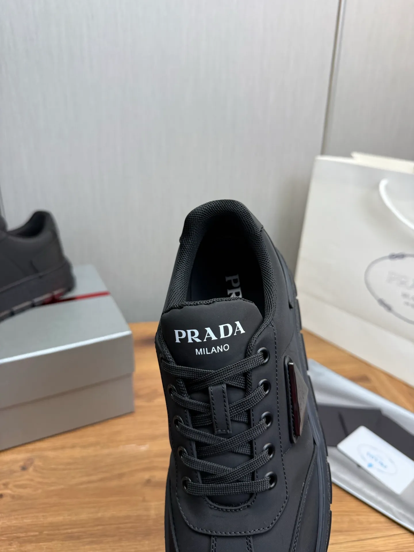 Men's shoes 💰560💰 [PRADA] Popular men's shoes shipped 👏Official website synchronized ⬆️Original imported waterproof fabric + cowhide lining, 1⃣️:1⃣️reproduction, original sole, 38-45 (45. Customized, non-refundable)